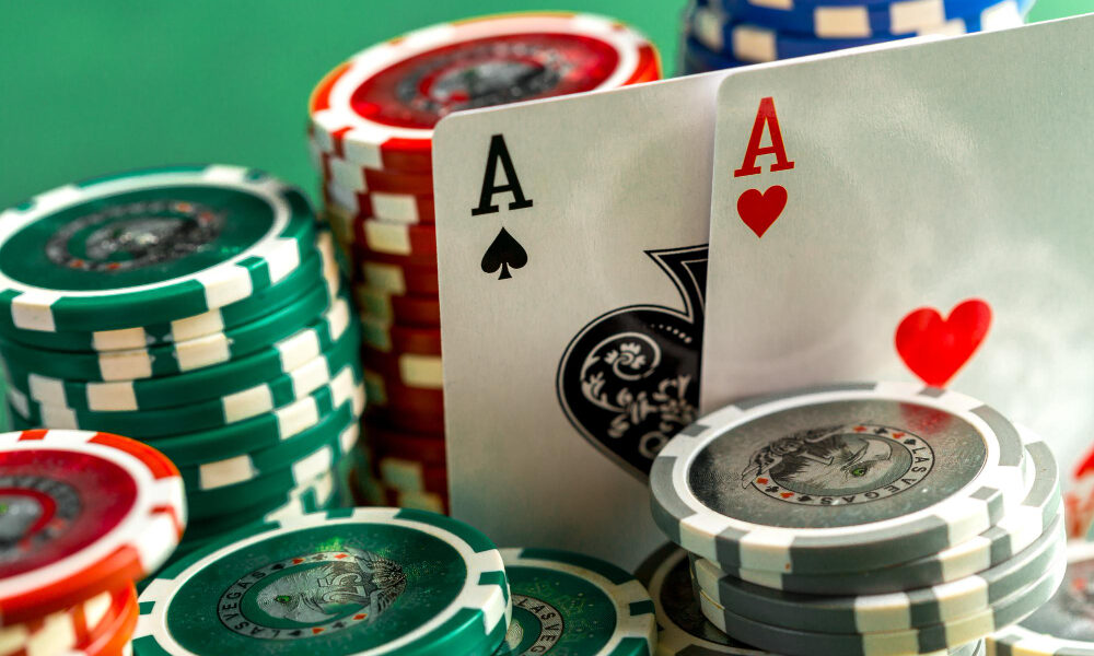 The Thrill of Live Dealer Casino Games: Bringing the Casino Home